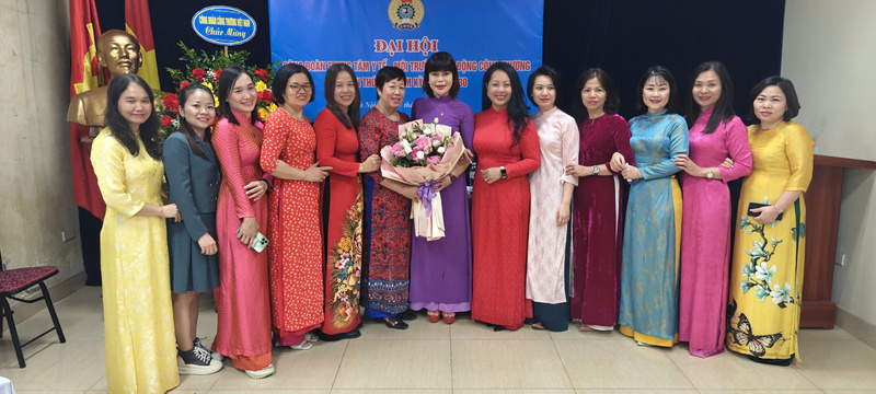 Công đoàn Trung tâm OKVIP - HÔM NAY 1 TỶ, NGÀY MAI 1000 TỶ, xuân Okvip 2026 Okvip - liên minh giải trí #1 thế giới hà nội Okvip tại về tổ chức nhiều hoạt động văn hóa văn nghệ, thể dục thể thao trong suốt nhiệm kỳ.