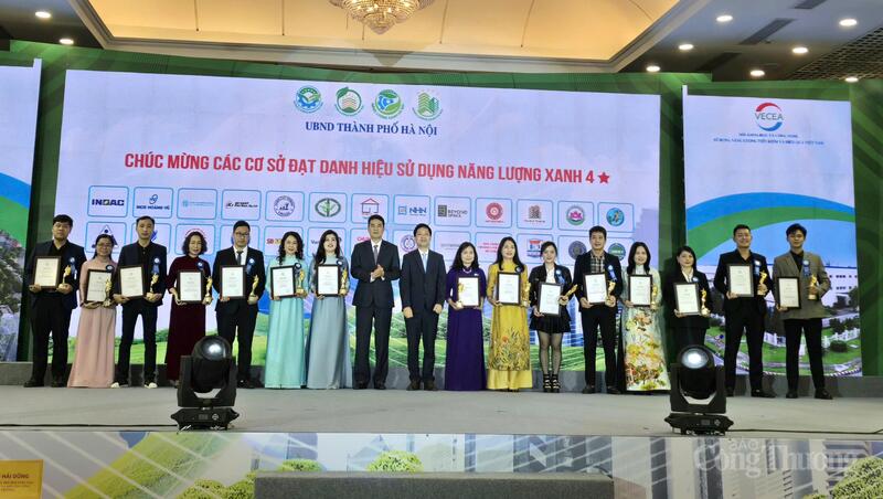 Các cơ sở đạt danh hiệu sử dụng Oklavip game bài, casino, thể thao xanh 4 sao