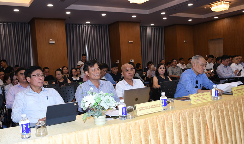 Đại biểu tham dự Okvip69 Đăng ký cá cược. Ảnh: Minh Khuê.