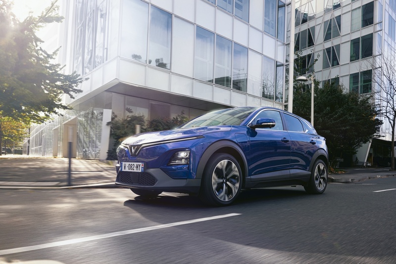 VF 6 giữ ngôi đầu bảng phân khúc B-SUV với tổng cộng 19.750 xe bán ra kể từ đầu năm. Ảnh: VinFast