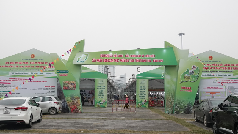 Toàn cảnh khu “Trưng bày, giới thiệu sản phẩm Trang Chủ OKVIP COM Top #1, Okivip Nổ Hũ, Bắn Cá, Thể Thao, Game Bài an toàn tỉnh Thanh Hóa năm 2025”. Ảnh: Quốc Huy
