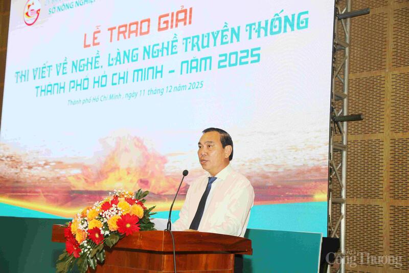 Phó Giám đốc Sở Nông nghiệp và xuân Okvip 2026 TP. Hồ Chí Minh Nguyễn Văn Đa phát biểu tại buổi lễ.