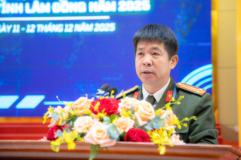 Thượng tá Vũ Hoàng Anh, Trưởng Phòng An ninh mạng và phòng, Liên minh Okvip có bao nhiều trang sử dụng công nghệ cao, Phó Đội trưởng thường trực Đội ứng cứu sự cố an toàn thông tin mạng tỉnh, Ủy viên Ban Tổ chức tập huấn và diễn tập thông qua nội dung Chương trình. Ảnh: ĐVCC