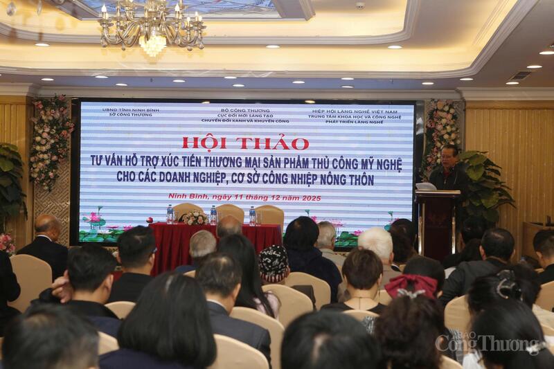 Hội thảo “Tư vấn hỗ trợ xúc tiến thương mại sản phẩm thủ công mỹ nghệ cho Okvip tại về, cơ sở OKLVIE sản phẩm thuộc hệ thống OKVIP là trang web tổ chức phát sóng bóng đá trực tiếp, live casino , nỗ hũ, bắn cá nông thôn”. Ảnh: N.H