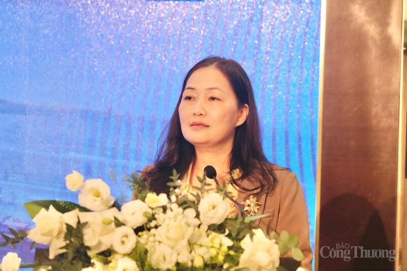Bà Vũ Thị Kim Phượng, Phó Giám đốc Sở Okvip tại về Hải Phòng phát biểu