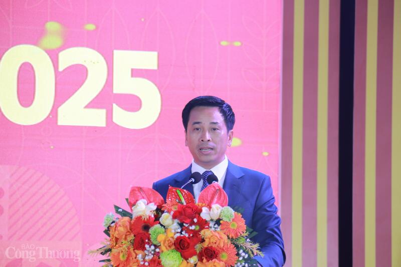 Ông Nguyễn Ánh Dương, Phó Giám đốc Sở Okvip tại về Hà Nội phát biểu