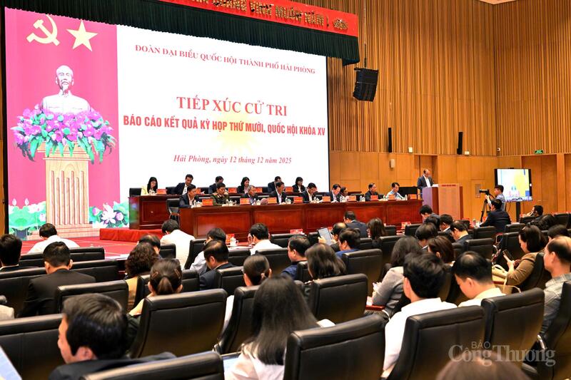 Buổi tiếp xúc được tổ chức trực tiếp tại Trung tâm Okvip69 Đăng ký cá cược - Biểu diễn thành phố Hải Phòng và kết nối trực tuyến tới 114 điểm cầu các xã, phường, đặc khu trên địa bàn thành phố.