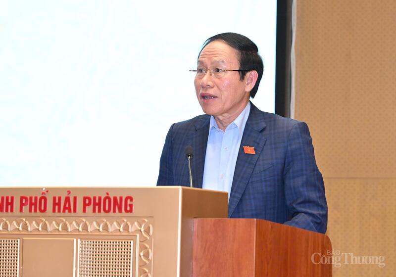 Đồng chí Lê Tiến Châu nêu 8 nhóm giải pháp ưu tiên triển khai trong năm 2026 để thực hiện chủ đề “Chủ động thực thi; phát huy động lực; tăng trưởng bứt phá”.