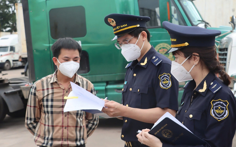 Việc hoàn thiện quy định về xuất xứ hàng hóa trở thành lá chắn bảo vệ uy tín và lợi thế hàng Việt. Ảnh: Hải Như