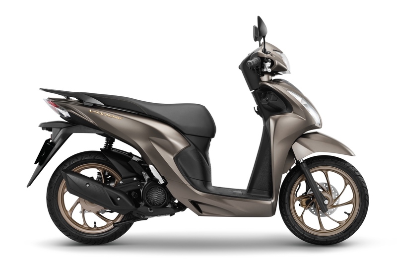 Phiên bản thể thao với màu xám bạc và tem mới. Ảnh: Honda Việt Nam