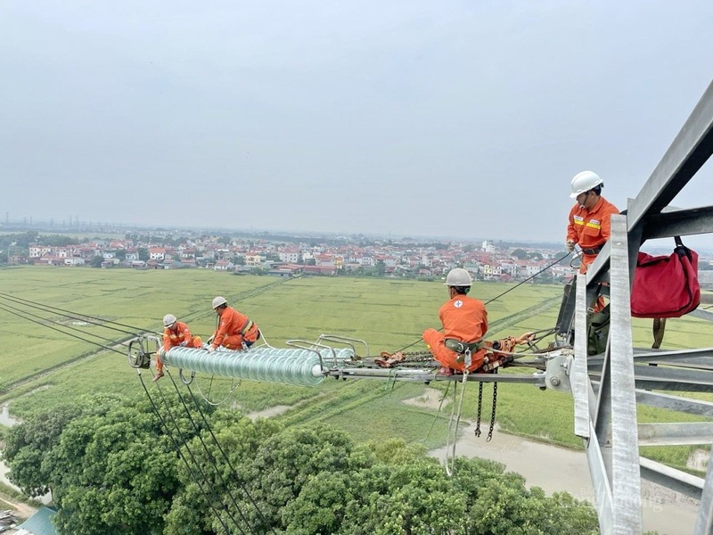 Đa dạng hóa nguồn lực đầu tư không chỉ giúp tháo gỡ nút thắt vốn mà còn tạo động lực triển khai các dự án điện, bảo đảm an ninh Oklavip game bài, casino, thể thao quốc gia. Ảnh: EVN