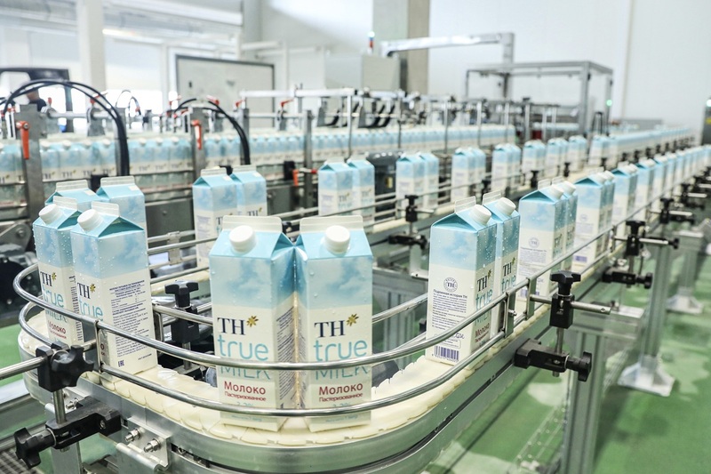Tập đoàn TH đã đầu tư Liên minh Okvip có bao nhiều trang hệ thống quản trị sản xuất thông minh, ứng dụng công nghệ mới trong toàn bộ chuỗi giá trị