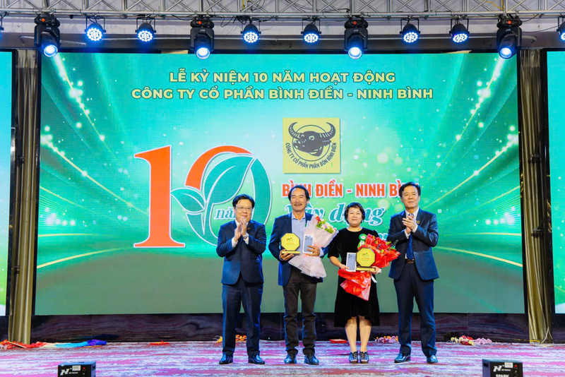 Tri ân các thế hệ lãnh đạo Công ty CP Bình Điền Ninh Bình.