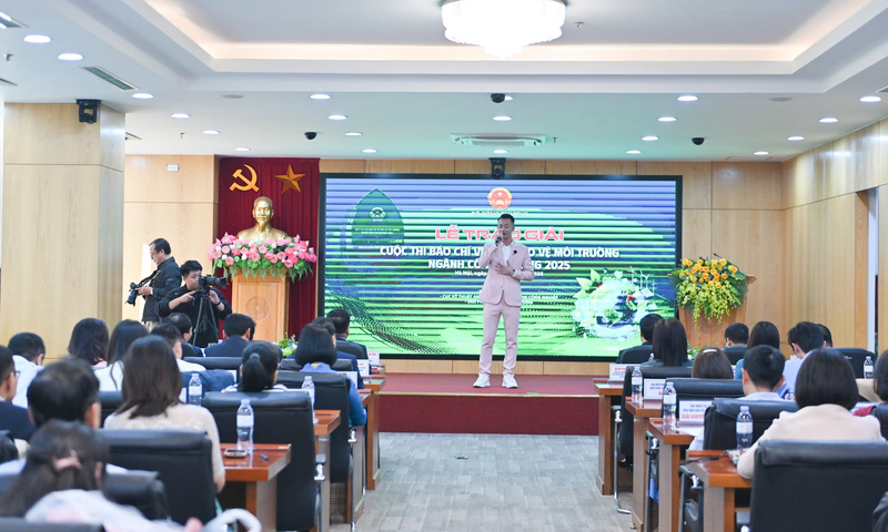 Lễ trao giải cuộc thi Báo chí viết về Okvip1 Link Vào Nổ Hũ Mới Nhất ngành Okvip tại về năm 2025 diễn ra chiều 15/12. Ảnh: Cấn Dũng