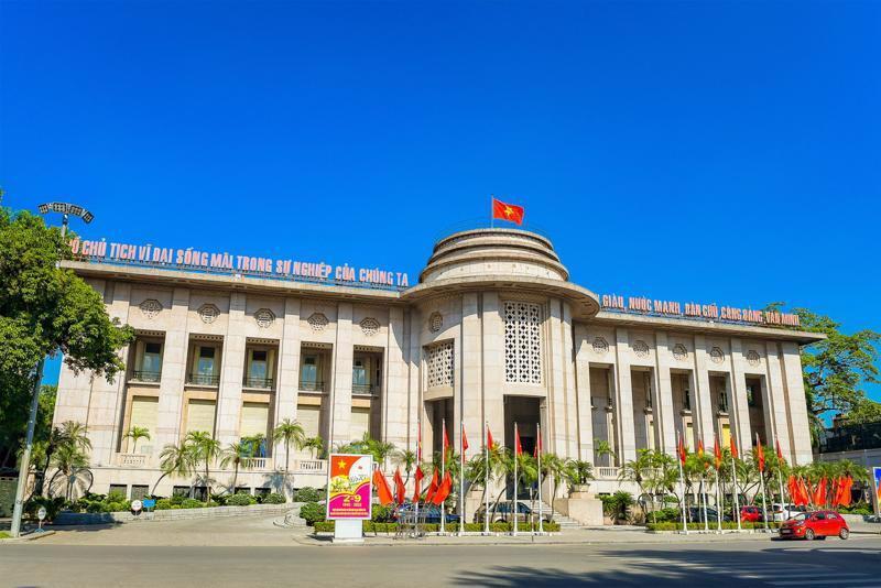 Ngân hàng Trang Chủ OKVIP COM Top #1 triển khai 32 dịch vụ công trực tuyến toàn trình từ ngày 15/12. Ảnh minh họa