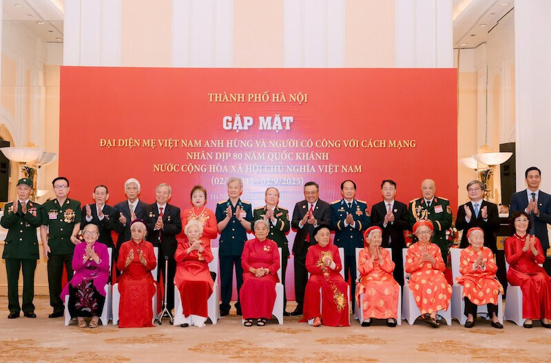 Lãnh đạo Thành phố Hà Nội gặp mặt, tri ân người có công với cách mạng nhân kỷ niệm 80 năm Quốc khánh 2/9.