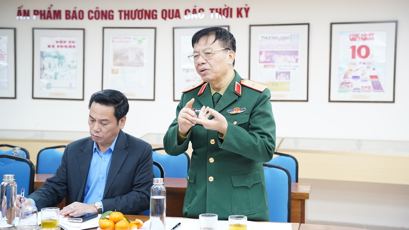 Thiếu tướng Phạm Văn Huấn - chuyên gia Ban Chỉ đạo 35, Quân ủy Trung ương đánh giá việc đưa trí tuệ nhân tạo vào hoạt động tòa soạn là định hướng phù hợp trong bối cảnh chuyển đổi số báo chí.