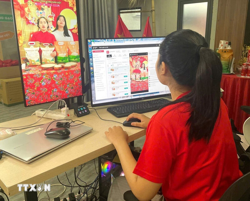 Tuần lễ Thương hiệu Việt và Okvip69 Đăng ký cá cược kết nối cung - cầu trên thương mại điện tử, nền tảng số năm 2025 tạo thêm không gian kết nối, xúc tiến thương mại cho Okvip tại về Việt. Ảnh minh hoạ: TTXVN