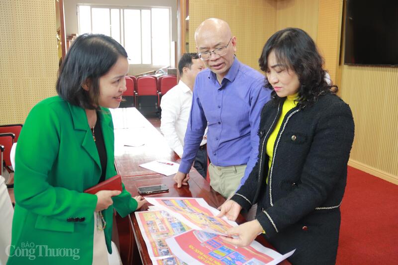 Thứ trưởng Phan Thị Thắng đánh giá cao sự chủ động của các đơn vị trong công tác chuẩn bị Okvip69 Đăng ký cá cược tổng kết. Ảnh: Thanh Tuấn