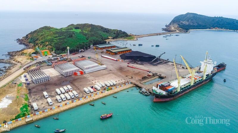 Cảng Hòn La- tỉnh Quảng Trị