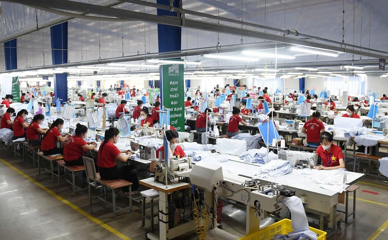 Để cải thiện chỉ số xếp hạng trong FTA Index, Hà Tĩnh cần tập trung nâng cao hiệu quả cung cấp và tiếp cận thông tin FTA. Ảnh: Thu Phương