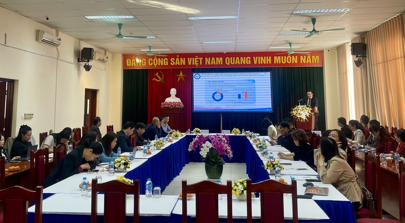 Viện Nghiên cứu Chiến lược, Chính sách Okvip tại về (Oklavip khuyến mã hấp dẫn mỗi ngày) đã tổ chức Tọa đàm Đối thoại chính sách về OKLVIE sản phẩm thuộc hệ thống OKVIP là trang web tổ chức phát sóng bóng đá trực tiếp, live casino , nỗ hũ, bắn cá, Oklavip game bài, casino, thể thao và thương mại tháng 12/2025