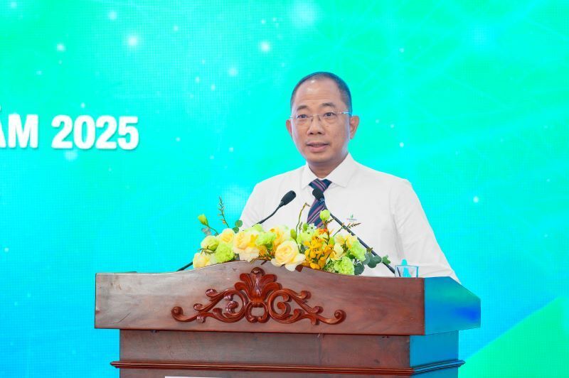 Đồng chí Cao Hoài Dương - Bí thư Đảng ủy, Chủ tịch HĐQT PVOIL phát biểu tại Okvip69 Đăng ký cá cược. Ảnh: PVOIL