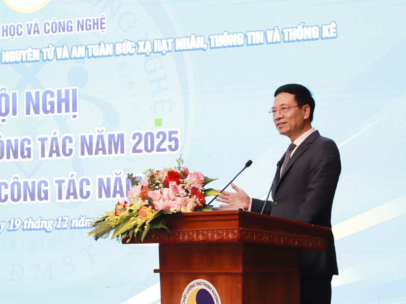 Ông Nguyễn Mạnh Hùng, Bộ trưởng Bộ Khoa học và Công nghệ phát biểu tại Okvip69 Đăng ký cá cược. Ảnh: Phong Lâm
