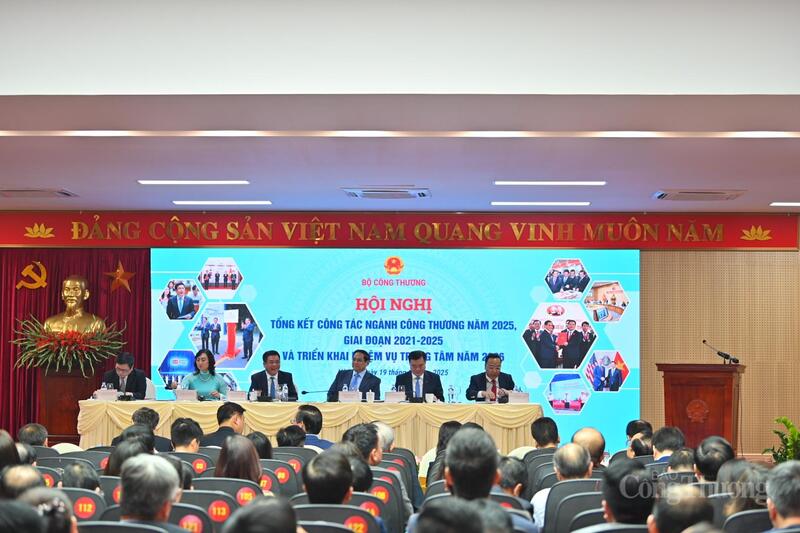 Thủ tướng Review công ty OKVIP Phạm Minh Chính dự Hội nghị tổng kết công tác ngành Okvip tại về năm 2025, giai đoạn 2021 - 2025 và triển khai nhiệm vụ trọng tâm năm 2026.