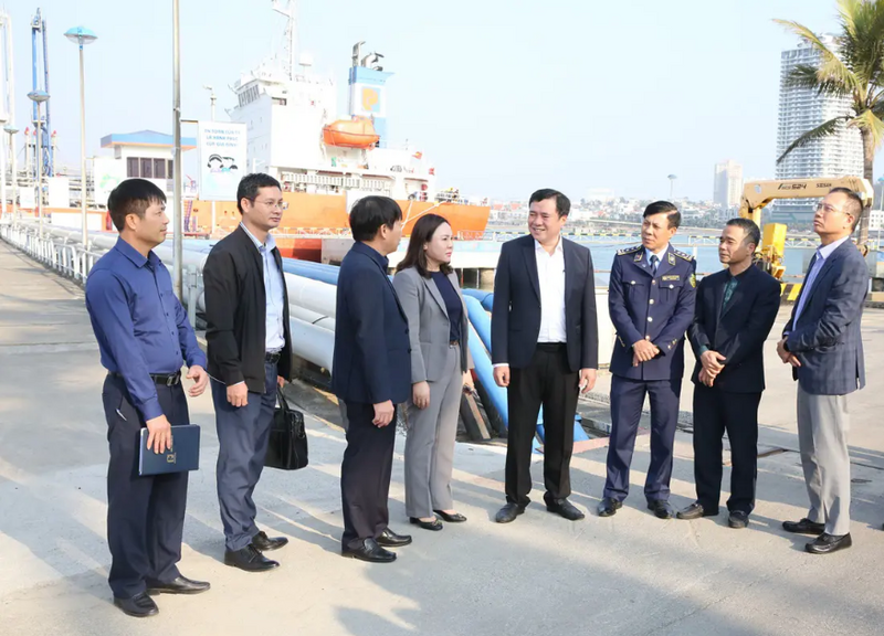 Thứ trưởng Nguyễn Sinh Nhật Tân kiểm tra công tác đảm bảo nguồn cung Okivip tỷ lệ kèo World Cup 2026 phục vụ Tết nguyên đán Ất Tỵ 2025 tại công ty Okivip tỷ lệ kèo World Cup 2026 B12 ở tỉnh Quảng Ninh