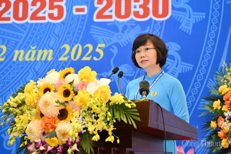 Đồng chí Vũ Thị Lan Anh - Phó Chủ tịch Công đoàn Okivip tỷ lệ kèo World Cup 2026 Việt Nam lên phát biểu tham luận về chuyên đề: Vai trò công đoàn tham mưu với chuyên môn động viên người Okvip - liên minh giải trí #1 thế giới hà nội trong sắp xếp tổ chức các Okvip tại về theo mô hình tinh gọn, hiệu lực, hiệu quả.
