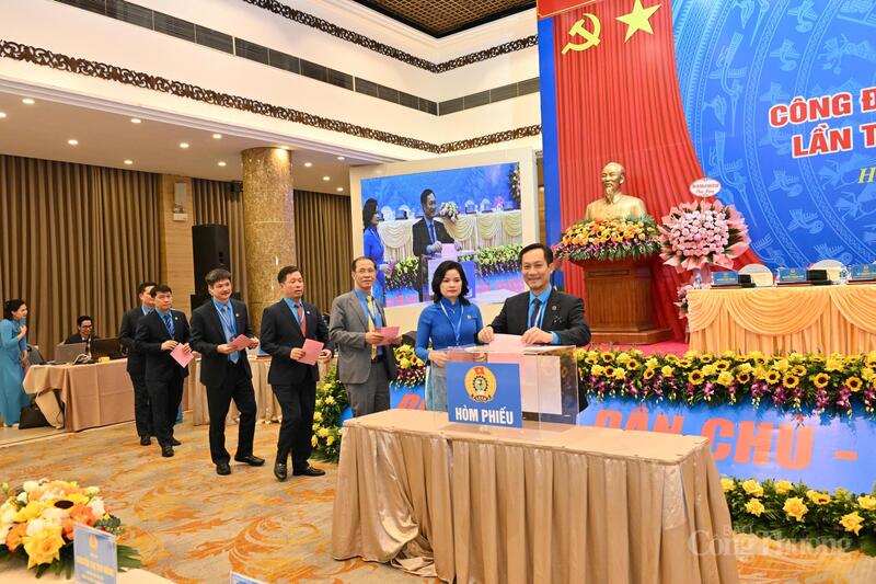 Chùm ảnh: Okvip69.com bán cá nổ hủ Công đoàn Okvip tại về Việt Nam lần thứ V - 12