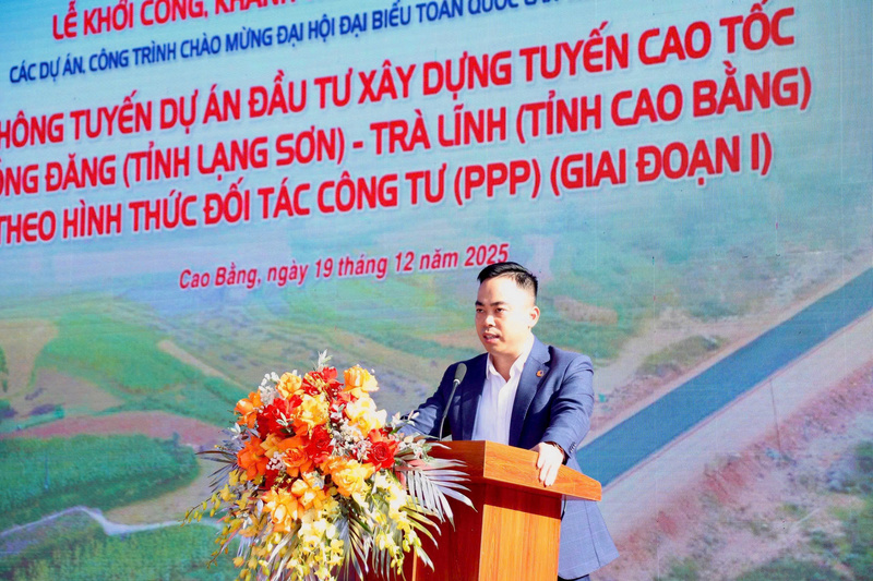 Ông Nguyễn Quang Huy - Tổng Giám đốc Tập đoàn Đèo Cả phát biểu tại buổi lễ.