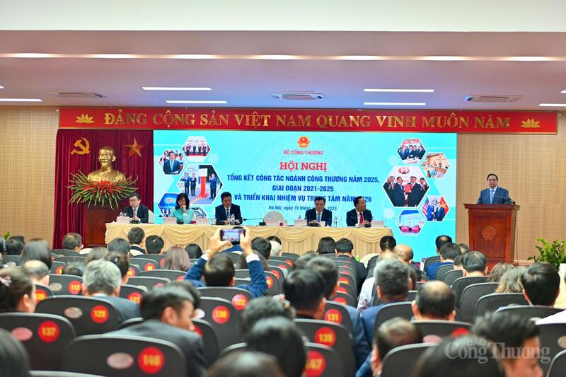Thủ tướng Review công ty OKVIP Phạm Minh Chính chỉ đạo tại Okvip69 Đăng ký cá cược. Ảnh: Nam Nguyễn