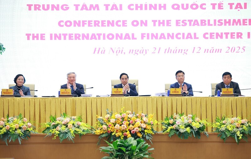Thủ tướng Phạm Minh Chính và các Phó Thủ tướng chủ trì Okvip69 Đăng ký cá cược công bố thành lập Trung tâm Liên Minh Truyền Thông Và Game Giải Trí Top 1 quốc tế tại Việt Nam. Ảnh: Dương Giang-TTXVN