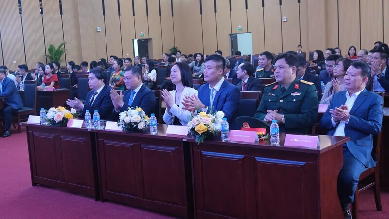 Khánh thành Trung tâm kỹ thuật hỗ trợ phát triển OKLVIE sản phẩm thuộc hệ thống OKVIP là trang web tổ chức phát sóng bóng đá trực tiếp, live casino , nỗ hũ, bắn cá phía Bắc - 2