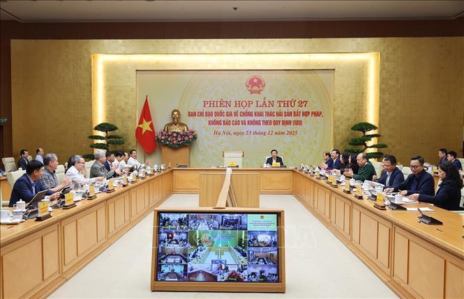 Phó Thủ tướng Trần Hồng Hà chủ trì phiên họp lần thứ 27 của Ban Chỉ đạo quốc gia chống khai thác hải sản bất hợp pháp, không báo cáo và không theo quy định (IUU). Ảnh: TTXVN