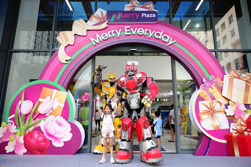 Bùng nổ niềm vui trong 4 ngày khai trương Merry Plaza Richmond - 5