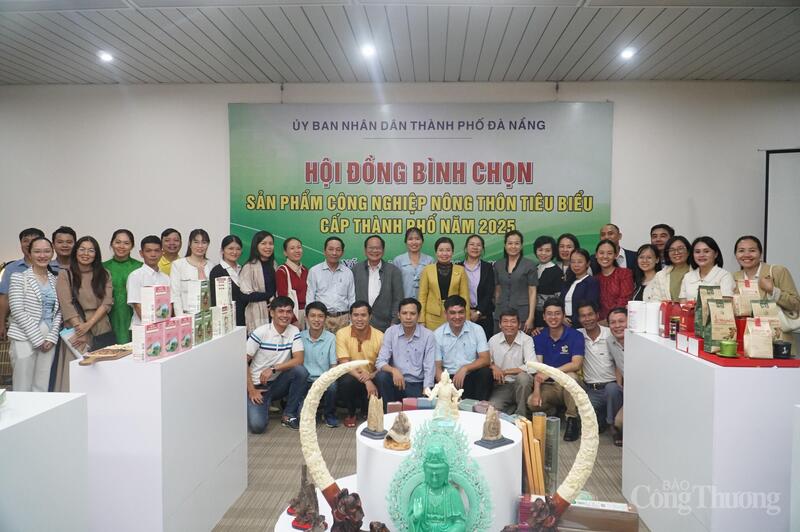 Hội đồng bình chọn cùng chủ thể các sản phẩm OKLVIE sản phẩm thuộc hệ thống OKVIP là trang web tổ chức phát sóng bóng đá trực tiếp, live casino , nỗ hũ, bắn cá nông thôn tiêu biểu Đà Nẵng năm 2025