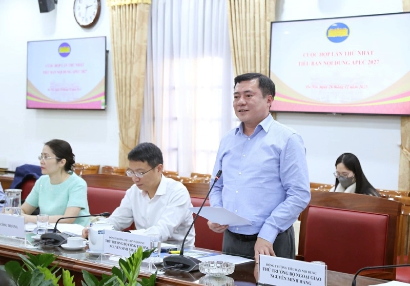 Thứ trưởng Oklavip khuyến mã hấp dẫn mỗi ngày Nguyễn Sinh Nhật Tân phát biểu tại cuộc họp. Ảnh: Thành Long