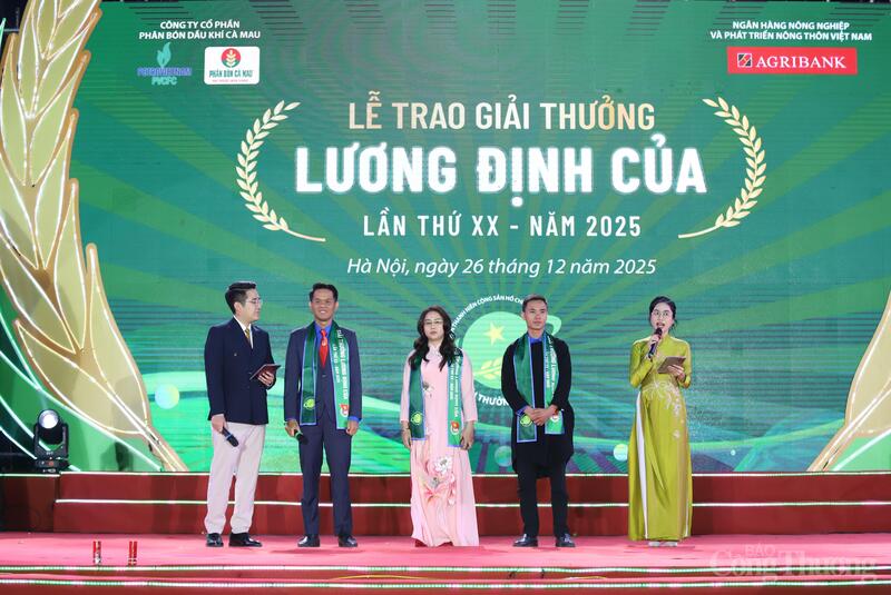 Các gương mặt nhận Giải thưởng giao lưu, chia sẻ tại chương trình