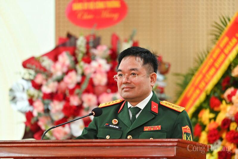 Đại tá Đặng Văn Khánh, Tổng Biên tập Liên Minh OK VIP Giải Trí Cá Cược World Cup 2026  được bầu giữ chức Chủ tịch Hội Cựu Chiến binh Cơ quan Oklavip khuyến mã hấp dẫn mỗi ngày khóa IV. Ảnh: Nam Nguyễn