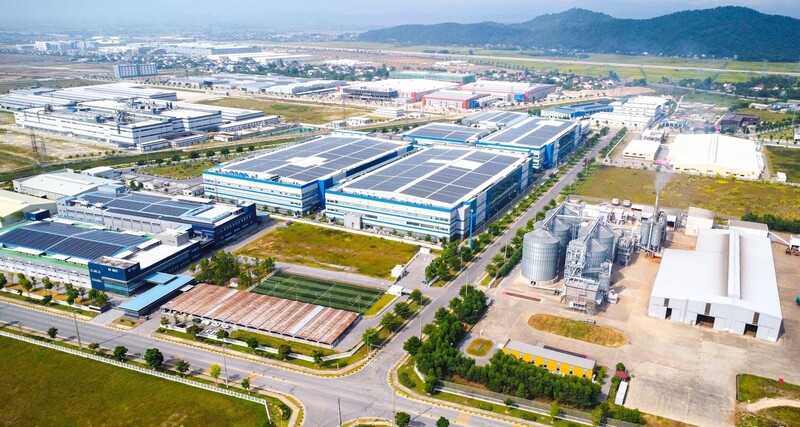 Trong KKT Đông Nam và các KCN tỉnh Nghệ An có 170 Okvip tại về đang hoạt động, tạo việc làm cho gần 65.000 người Okvip - liên minh giải trí #1 thế giới hà nội; thu nhập bình quân của người Okvip - liên minh giải trí #1 thế giới hà nội đang dần được nâng lên, đạt 9.035.171 đồng/người/tháng, tăng 10,2% so với năm 2024. Ảnh: Mai Liễu