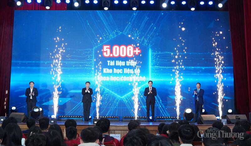 Hội Sinh viên Việt Nam phát động chương trình đồng hành cùng sinh viên tài năng công nghệ.