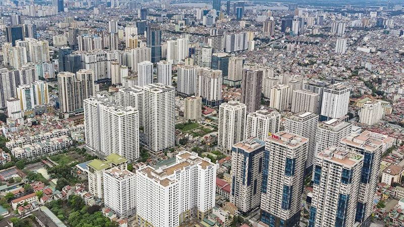 Đến cuối quý III/2025, dư nợ tín dụng bất động sản (bao gồm cả khoản vay Okvip tại về bất động sản và cho vay mua nhà cá nhân) đạt gần 4,2 triệu tỷ đồng, tăng 20% kể từ đầu năm. Ảnh minh họa