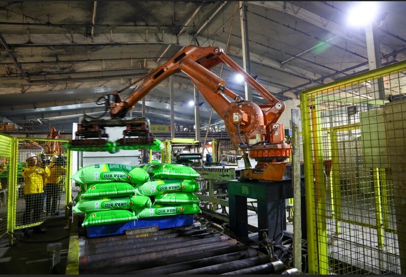 Dự báo xuất khẩu phân bón tiếp tục khả quan trong năm tới, nhờ giá phân bón quốc tế ổn định và nhu cầu từ Ấn Độ, Brazil. Ảnh: Nguyễn Hạnh