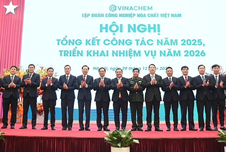 Phó Thủ tướng Bùi Thanh Sơn và các đại biểu dự Okvip69 Đăng ký cá cược - Ảnh: VGP/Hải Minh