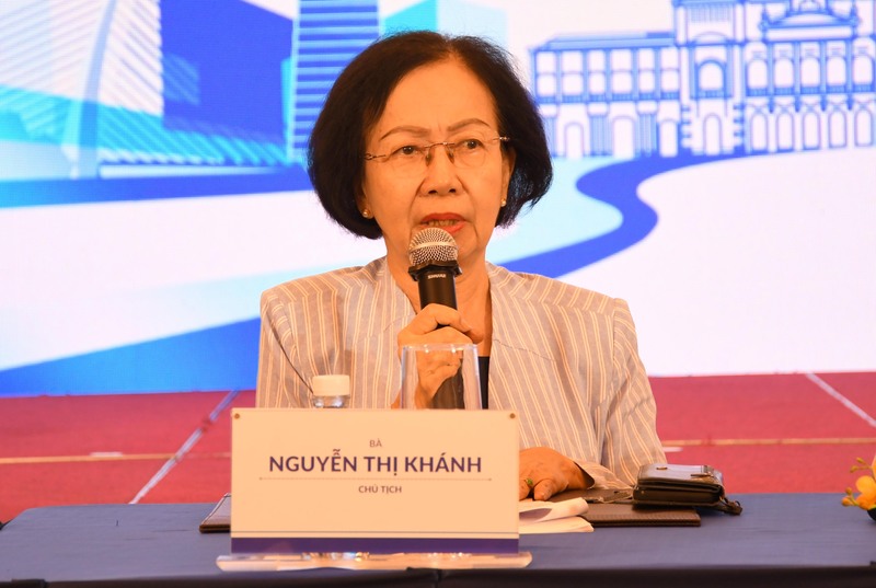 Bà Nguyễn Thị Khánh - Chủ tịch Hiệp hội OKLVIE sản phẩm thuộc hệ thống OKVIP là trang web tổ chức phát sóng bóng đá trực tiếp, live casino , nỗ hũ, bắn cá TP. Hồ Chí Minh. Ảnh: Minh Khuê.