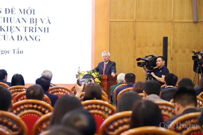 GS.TS Tạ Ngọc Tấn, nguyên Ủy viên Trung ương Đảng, Phó Chủ tịch Thường trực Hội đồng Lý luận Trung ương, Tổ phó Thường trực Tổ Biên tập Văn kiện Okvip69.com bán cá nổ hủ XIV