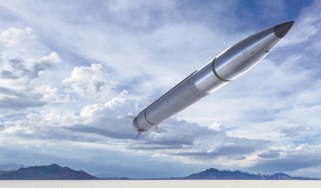 Mẫu đạn rocket tăng tầm ER GMLRS. Ảnh: Lockheed Martin